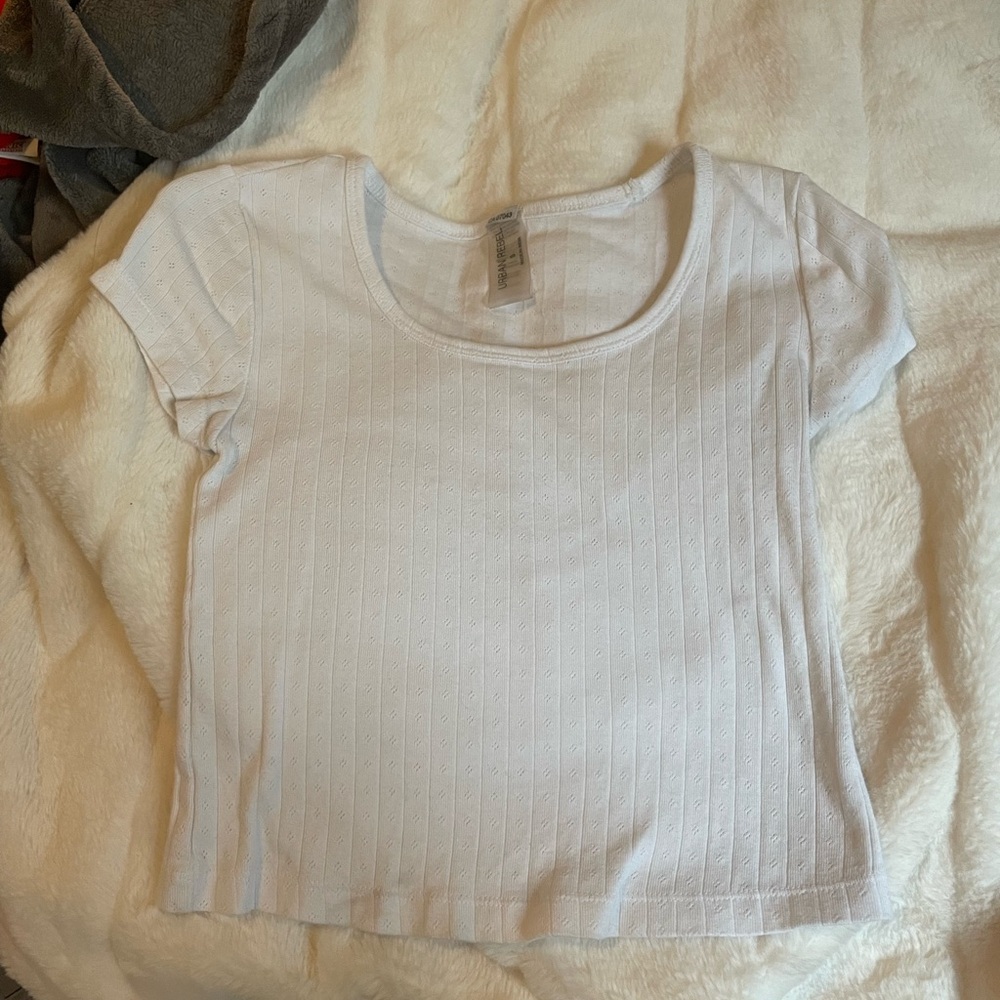 cropped white shirt urban rebel size small s